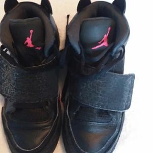 Sz.1.5Y 3Womens Jordan Son Of Mars Shoes